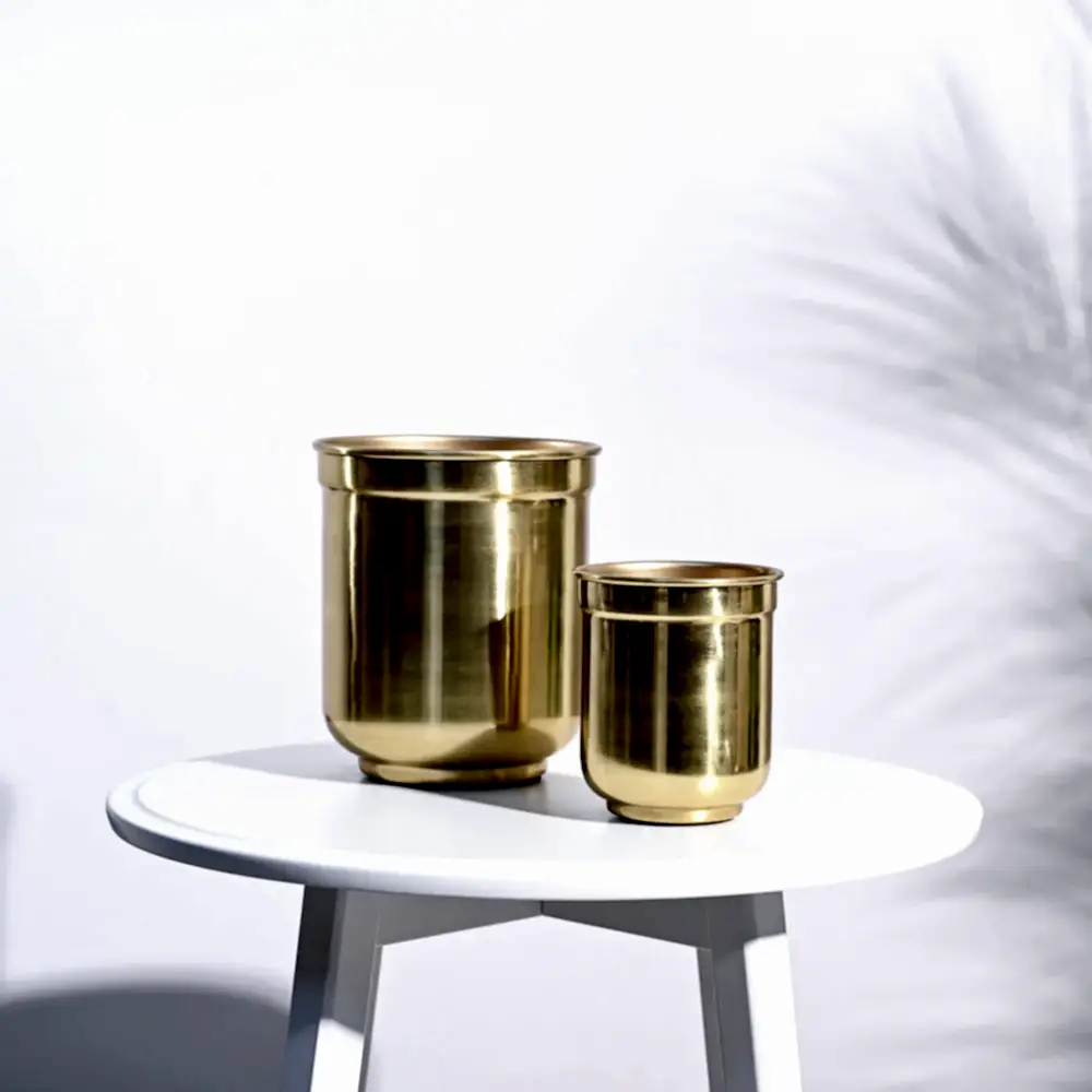 Aurelian Cylindrical Planter
